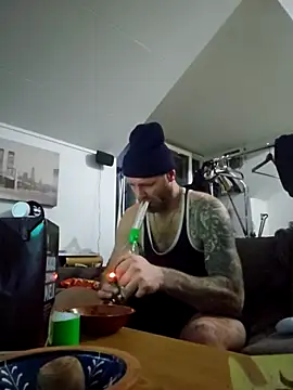 eltoulou's cam snapshot