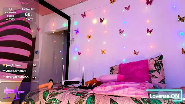 Koral_10's cam snapshot