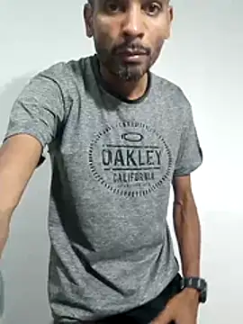 moreno_26cm_br's cam snapshot