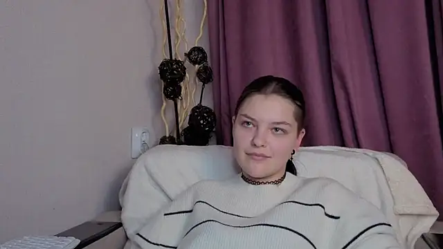 BevHanni's cam snapshot