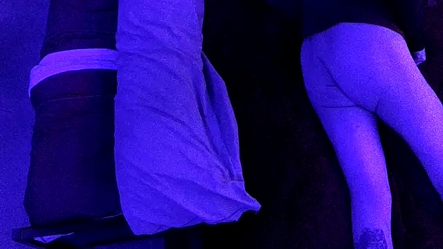 Time2playN303party's cam snapshot