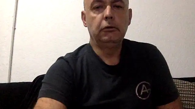 futbolin94's cam snapshot