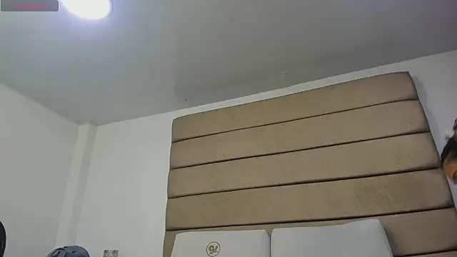 isaa_stone's cam snapshot