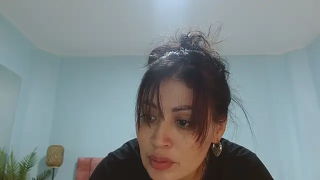 sophia_hadid's cam snapshot