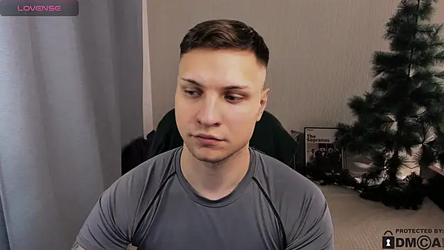 handsome_guy01's cam snapshot