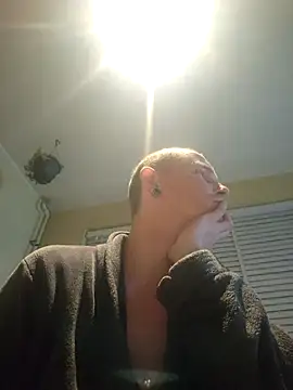 piercingpik live sex cam