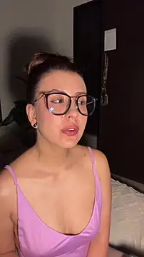 EmaSaenz's cam snapshot