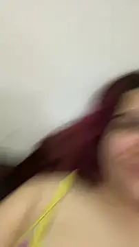 Sophia_cyrus11 live sex cam