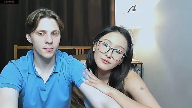 Blossomandbee live sex cam