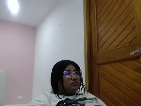 Gabycutee live sex cam