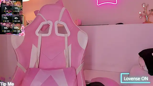 violeth_hill's cam snapshot