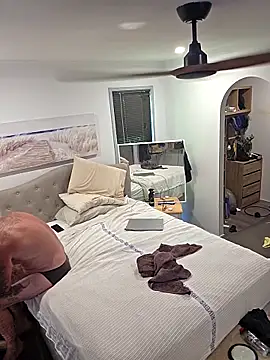 Handsolo_porn's cam snapshot