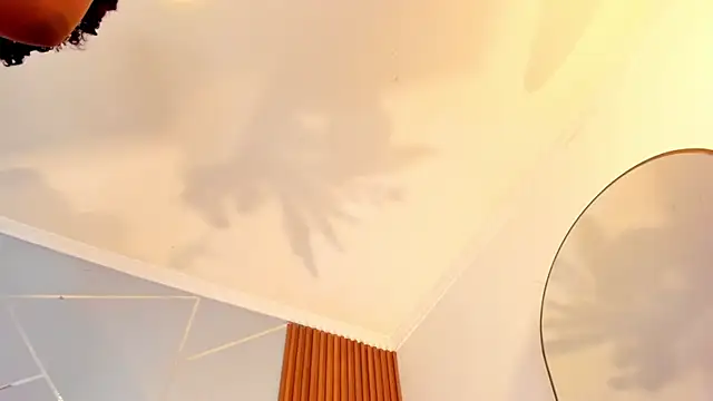 charlottee_white's cam snapshot