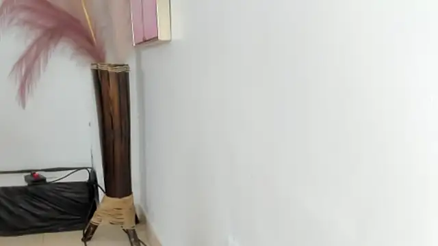 Vahiolet_Smith__'s cam snapshot