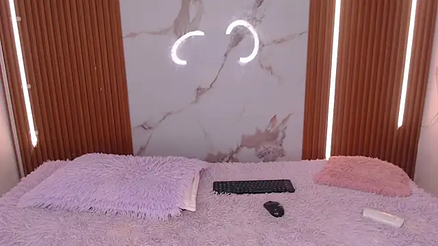 brithanny_03's cam snapshot