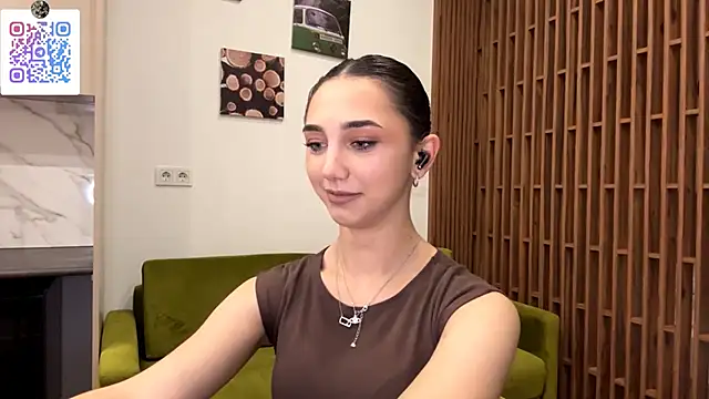 LinaMour's cam snapshot