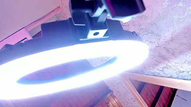 april_grey11's cam snapshot