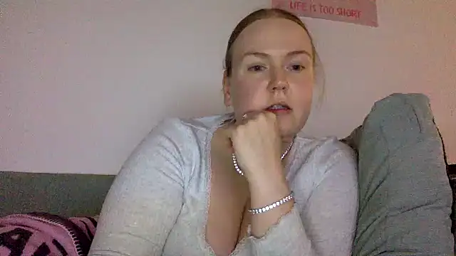 gracelovesxx's cam snapshot