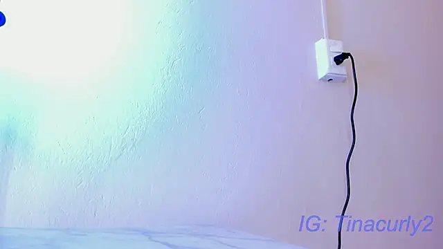 Tina_curly's cam snapshot