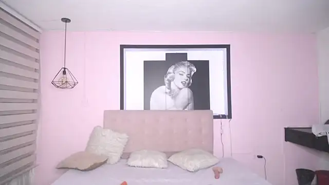 Andrea_Ramos's cam snapshot