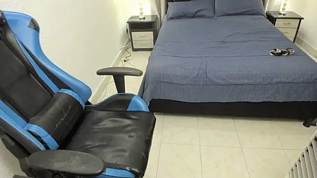 Debora_brown live sex cam