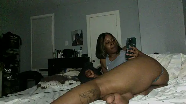 IntrovertedUnicorn's cam snapshot