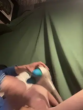 Followthepiper live sex cam