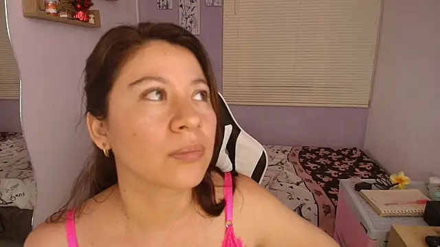 luna_desiree's cam snapshot