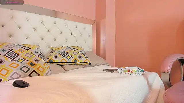 nora_temptress's cam snapshot