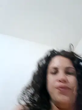 Maia-Alexandra live sex cam