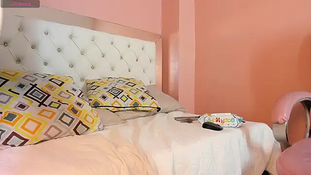 nora_temptress's cam snapshot