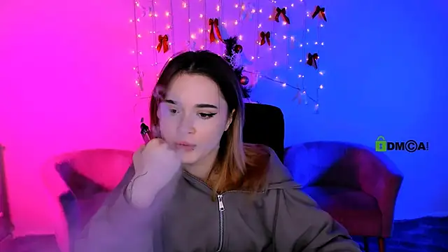 liana_kisses's cam snapshot