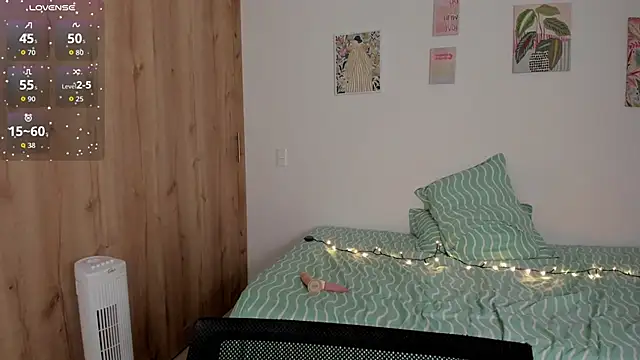 Agatha_Vixen's cam snapshot