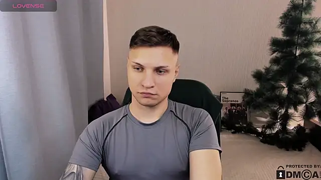 handsome_guy01's cam snapshot