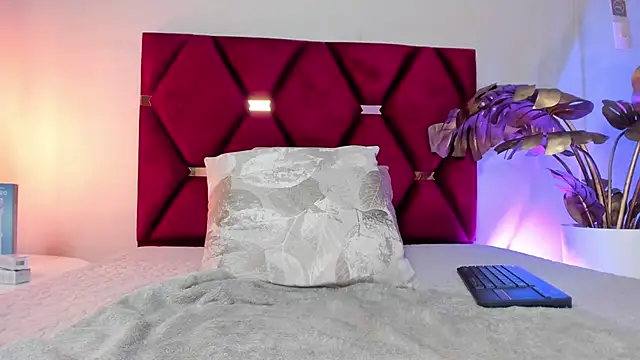 MiaaHarperr's cam snapshot