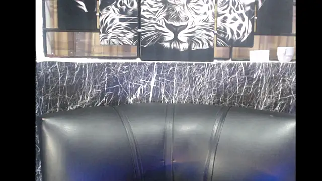 Debora_Cienfuegos25's cam snapshot