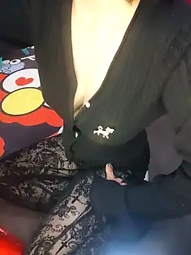 Alone_nothing's cam snapshot