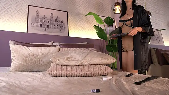 ElleDiane live sex cam