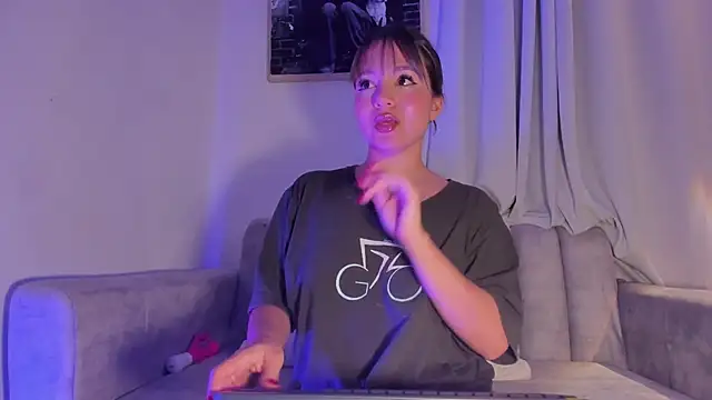 HannahDavis_'s cam snapshot