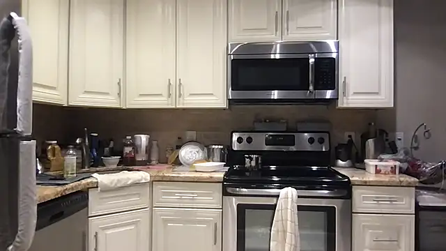 BigGuyMuscle's cam snapshot