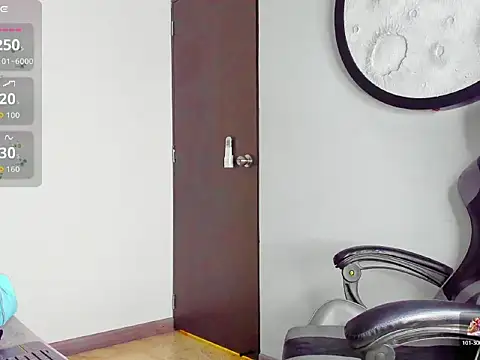 Nina-foxx's cam snapshot