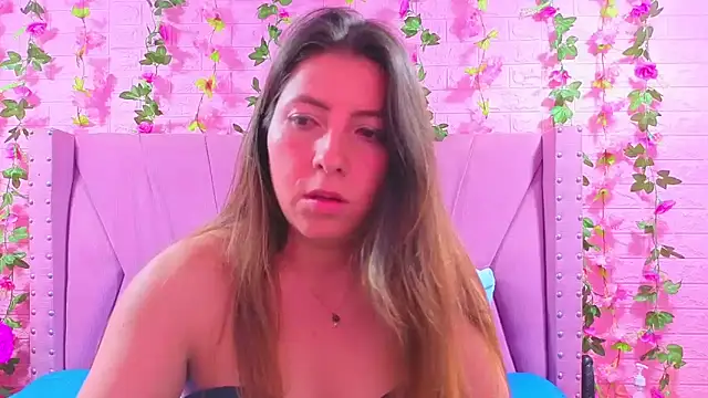 Alyy_Brown's cam snapshot