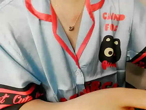 hilyti12 live sex cam