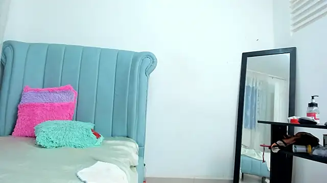 MatureHorny_70 live sex cam