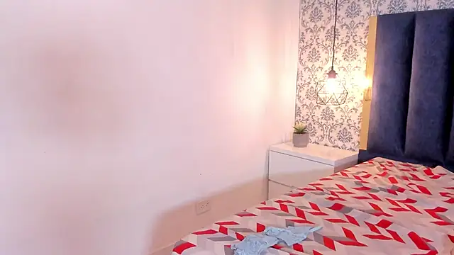 Aisha_Loren live sex cam