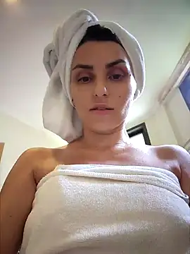 Izabella_Bella live sex cam