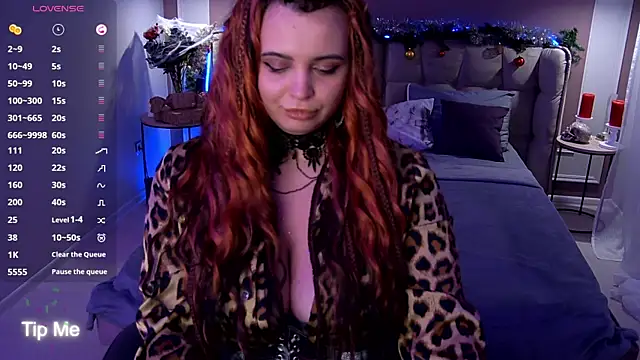 Miss_Maya_Mils live sex cam