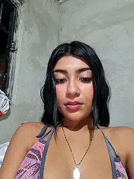 Sweed-virgin-pussy live sex cam