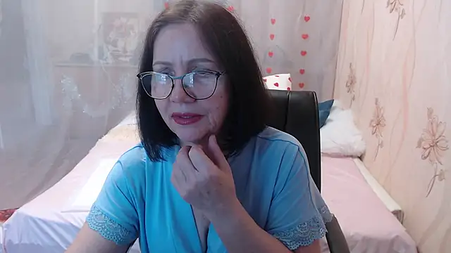 OlgaHottie live sex cam