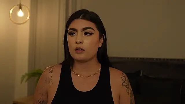 IrisBaker live sex cam